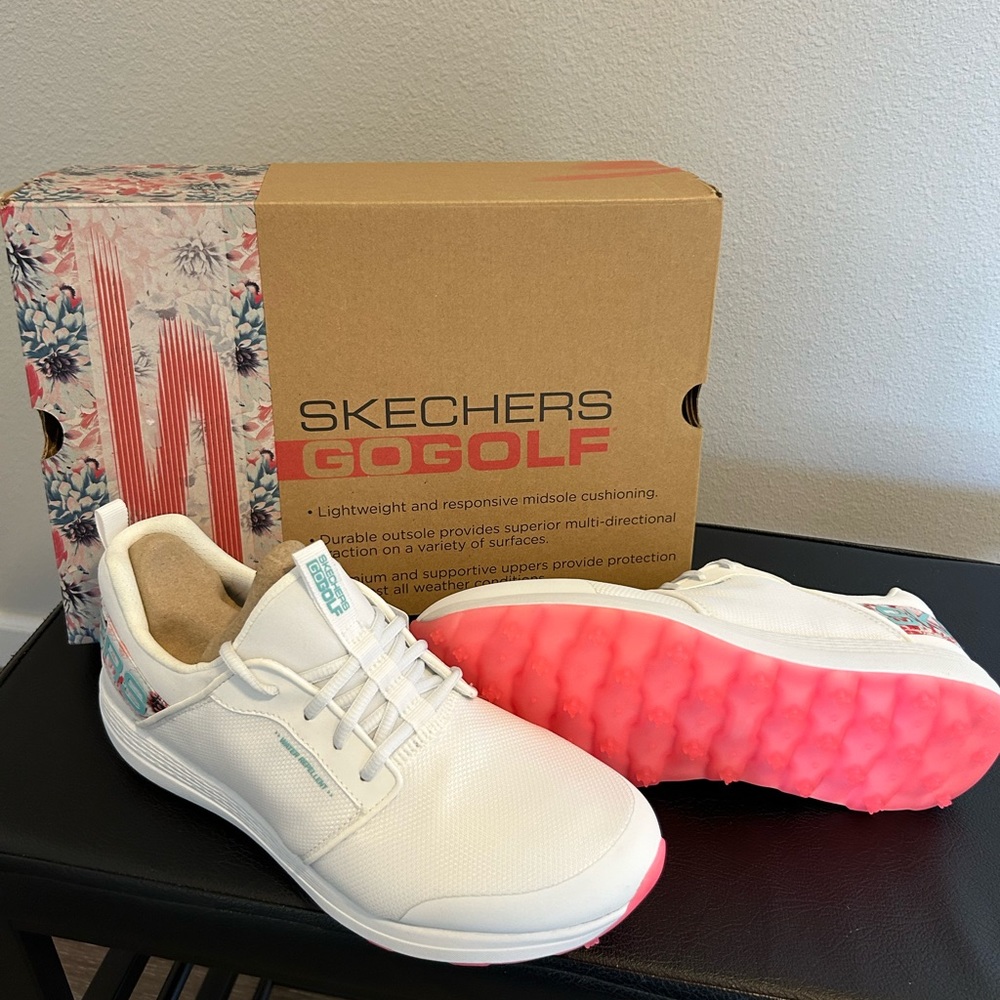 Skechers Women’s GOGOLF Water Repellent Shoes/9.5W